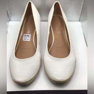 American Eagle Size 9